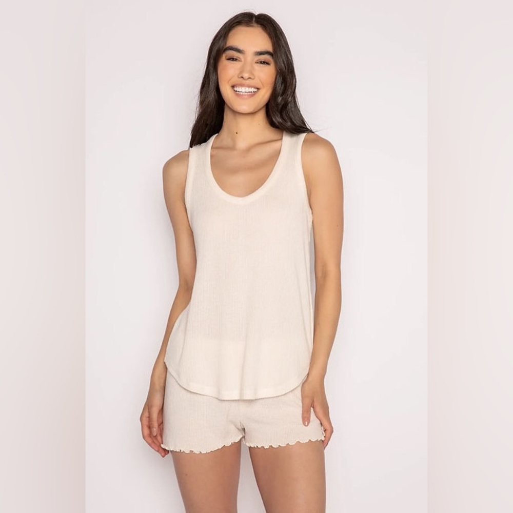P.J. Salvage Textured Essentials Tank top in a light color size large NWT #13